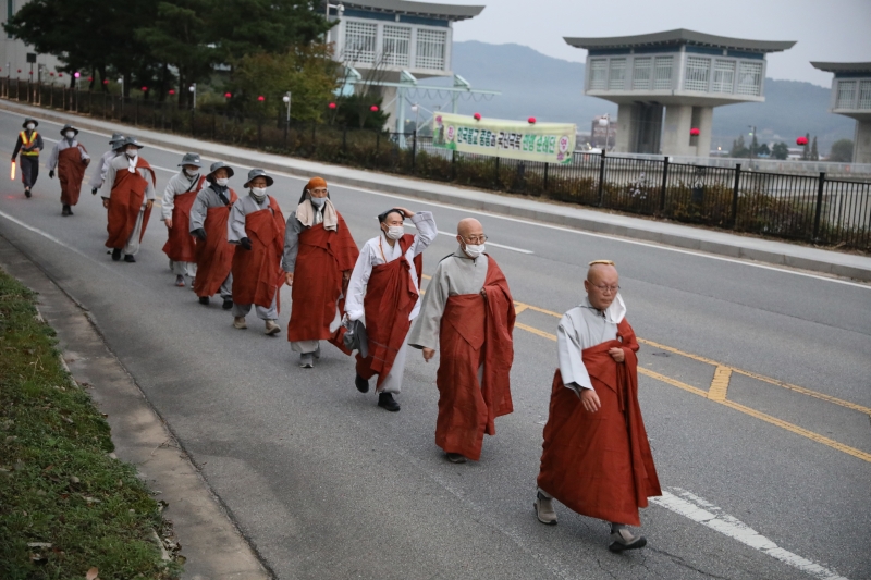 2020.10.12_자비순례 의성 낙단보마애불1 (4)